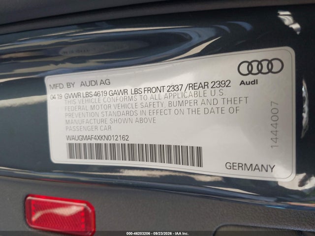 46203206 :رقم المزاد ، WAUGMAF4XKN012162 vin ، 2019 Audi A4 40 Titanium Premium مزاد بيع