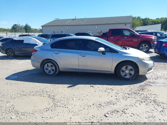 46203207 :رقم المزاد ، 19XFB2F55FE051562 vin ، 2015 Honda Civic Lx مزاد بيع