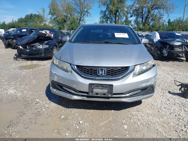 46203207 :رقم المزاد ، 19XFB2F55FE051562 vin ، 2015 Honda Civic Lx مزاد بيع