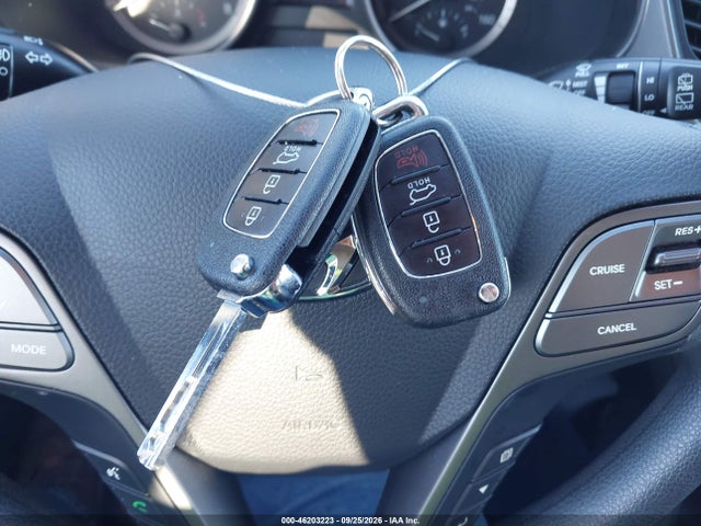 Продаж на аукціоні авто 2017 Hyundai Santa Fe Deportivo 2.4l, vin: 5NMZU3LBXHH005549, номер лоту: 46203223