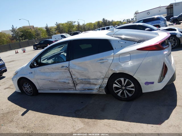 Toyota Prius Prime Premium 2019 JTDKARFP8K3116899 Image 14