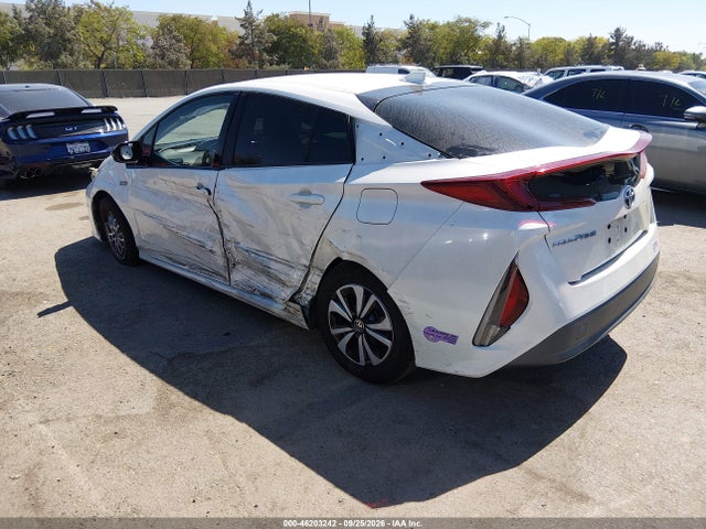 Toyota Prius Prime Premium 2019 JTDKARFP8K3116899 Image 3