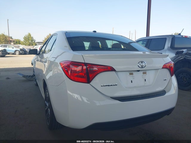 Toyota COROLLA SE 2017 5YFBURHEXHP604982 Image 3
