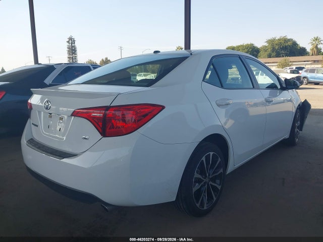 Toyota COROLLA SE 2017 5YFBURHEXHP604982 Image 4