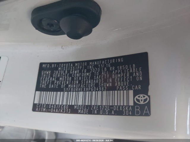 Toyota COROLLA SE 2017 5YFBURHEXHP604982 Image 9