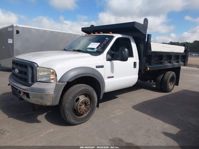 46203297 :رقم المزاد ، 1FDAF57PX5EB95842 vin ، 2005 Ford Super Duty F-550 Drw Xl/xlt مزاد بيع