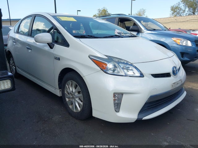 Toyota PRIUS PLUG-IN 2014 JTDKN3DPXE3063745 zdjęcie główne