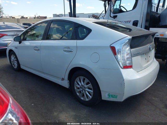 Toyota PRIUS PLUG-IN 2014 JTDKN3DPXE3063745 Image 14