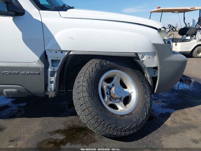Aukcja sprzedaży 2002 Chevrolet Avalanche 2500, vin: 3GNGK23G12G175635, numer aukcji: 46203348