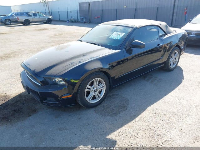 Ford Mustang V6 2014 1ZVBP8EM4E5267017 Image 2