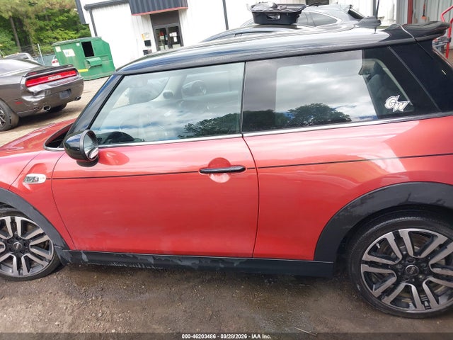 Продажа на аукционе авто 2021 Mini Hardtop Cooper S, vin: WMWXR5C05M2N40142, номер лота: 46203486