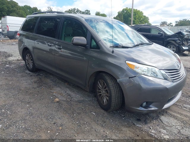 Продажа на аукционе авто 2014 Toyota Sienna Xle V6 8 Passenger, vin: 5TDYK3DC4ES469566, номер лота: 46203577