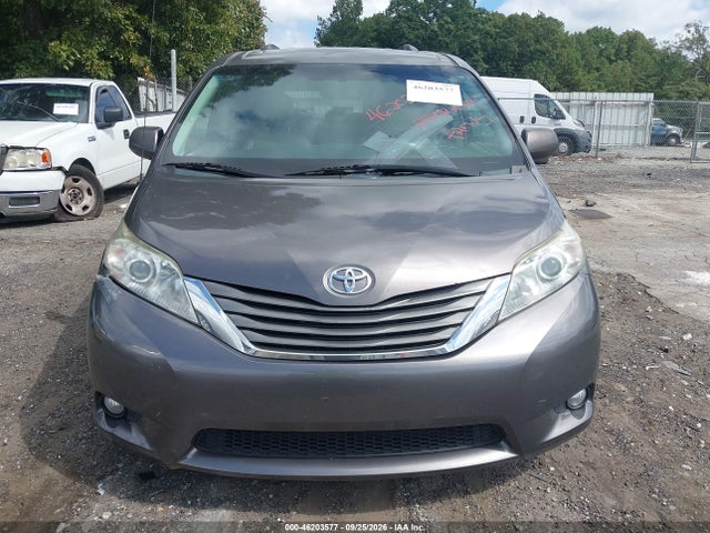 Продажа на аукционе авто 2014 Toyota Sienna Xle V6 8 Passenger, vin: 5TDYK3DC4ES469566, номер лота: 46203577