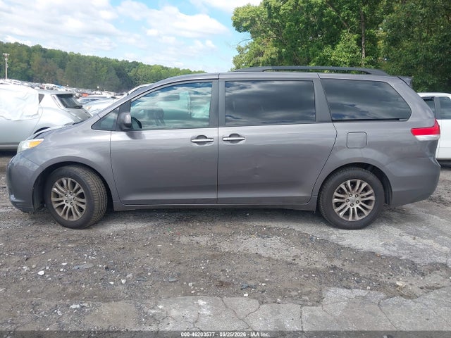 Продажа на аукционе авто 2014 Toyota Sienna Xle V6 8 Passenger, vin: 5TDYK3DC4ES469566, номер лота: 46203577
