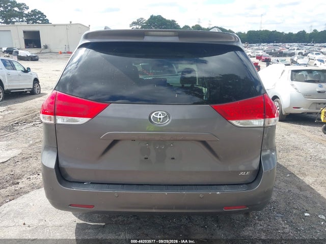 Продажа на аукционе авто 2014 Toyota Sienna Xle V6 8 Passenger, vin: 5TDYK3DC4ES469566, номер лота: 46203577