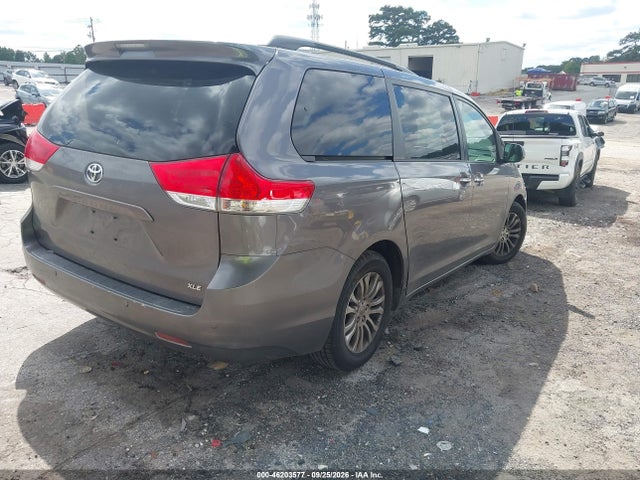 Продажа на аукционе авто 2014 Toyota Sienna Xle V6 8 Passenger, vin: 5TDYK3DC4ES469566, номер лота: 46203577