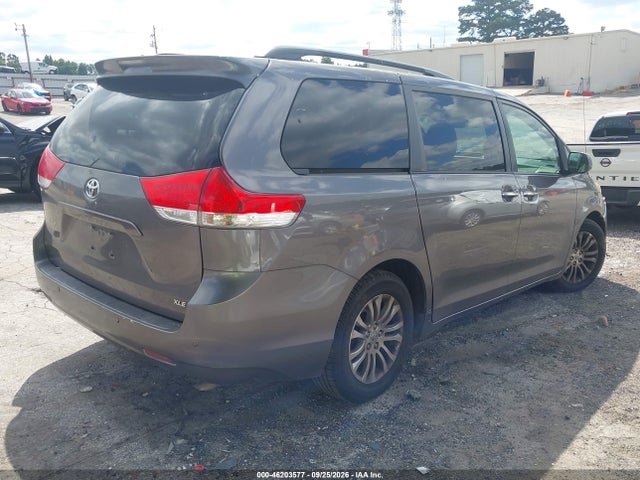 Продажа на аукционе авто 2014 Toyota Sienna Xle V6 8 Passenger, vin: 5TDYK3DC4ES469566, номер лота: 46203577