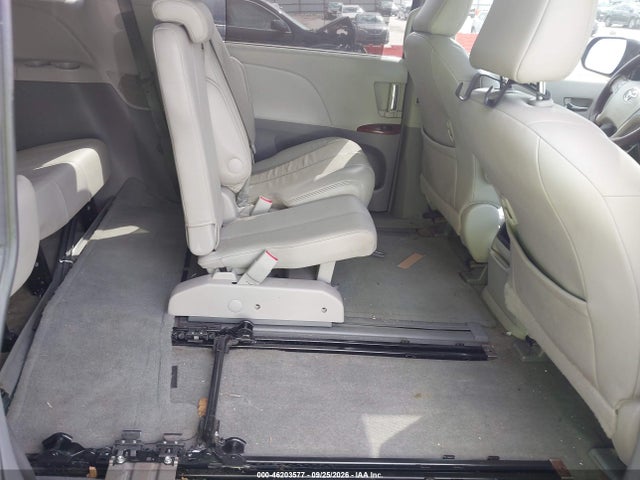 Продажа на аукционе авто 2014 Toyota Sienna Xle V6 8 Passenger, vin: 5TDYK3DC4ES469566, номер лота: 46203577