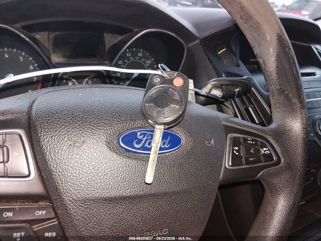 46203637 :رقم المزاد ، 1FADP3F29FL307686 vin ، 2015 Ford Focus Se مزاد بيع
