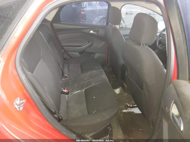 46203637 :رقم المزاد ، 1FADP3F29FL307686 vin ، 2015 Ford Focus Se مزاد بيع