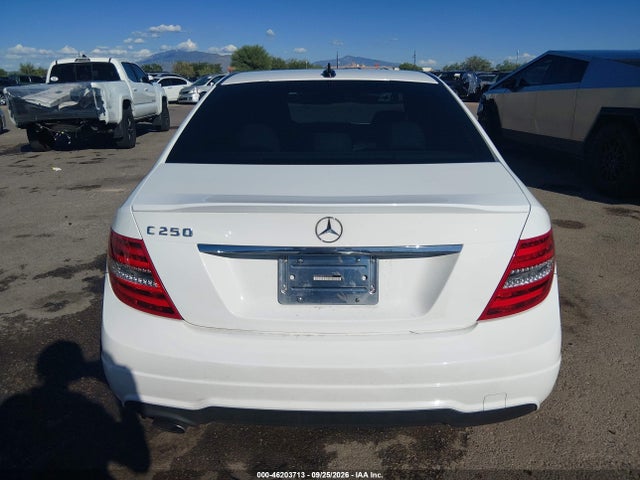 2013 Mercedes-benz C-class C 250 Sport მანქანა იყიდება აუქციონზე, vin: WDDGF4HB0DA789850, აუქციონის ნომერი: 46203713