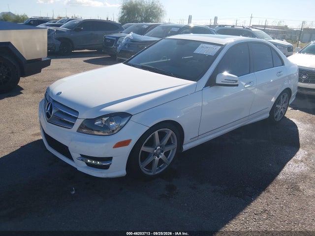 2013 Mercedes-benz C-class C 250 Sport მანქანა იყიდება აუქციონზე, vin: WDDGF4HB0DA789850, აუქციონის ნომერი: 46203713