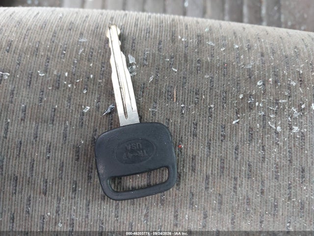 46203774 :رقم المزاد ، 4T1BE32KX3U655107 vin ، 2003 Toyota Camry Le مزاد بيع