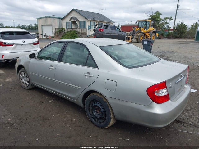 46203774 :رقم المزاد ، 4T1BE32KX3U655107 vin ، 2003 Toyota Camry Le مزاد بيع