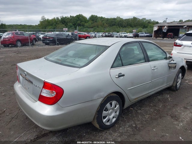 46203774 :رقم المزاد ، 4T1BE32KX3U655107 vin ، 2003 Toyota Camry Le مزاد بيع