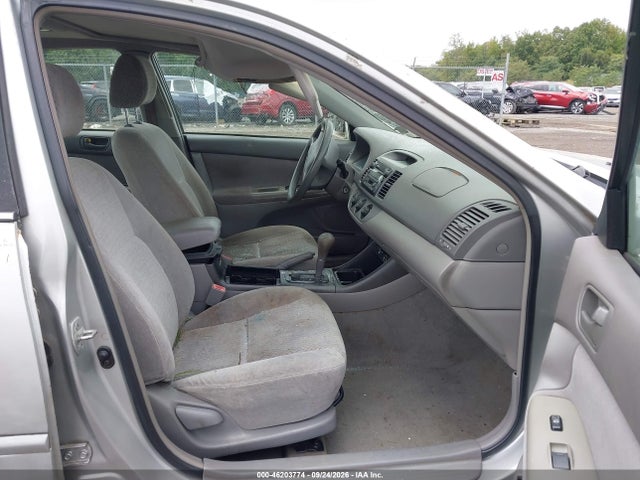 46203774 :رقم المزاد ، 4T1BE32KX3U655107 vin ، 2003 Toyota Camry Le مزاد بيع