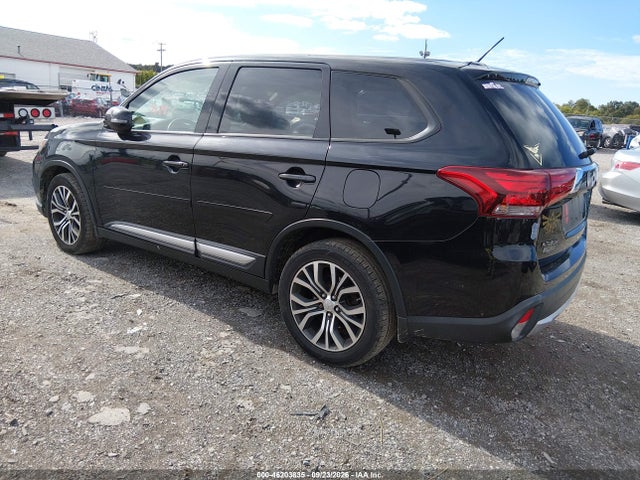Продажа на аукционе авто 2016 Mitsubishi Outlander Se, vin: JA4AZ3A32GZ058051, номер лота: 46203835
