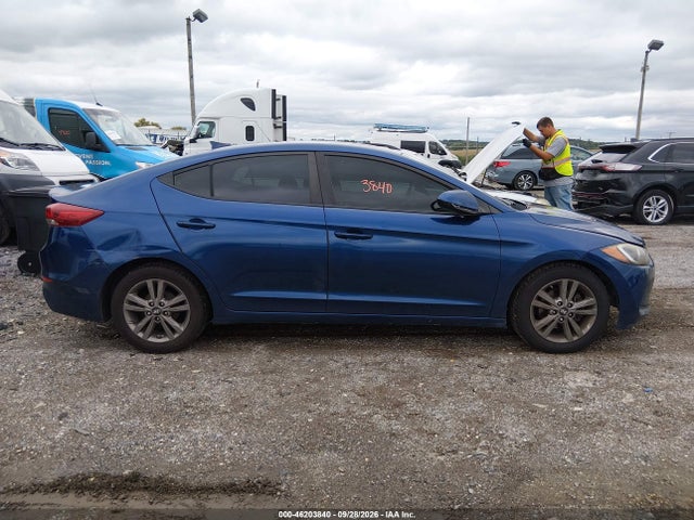 2017 Hyundai Elantra Se მანქანა იყიდება აუქციონზე, vin: 5NPD84LFXHH023124, აუქციონის ნომერი: 46203840