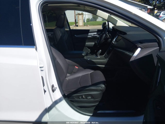 46203847 :رقم المزاد ، 1GYKNFRS4JZ181757 vin ، 2018 Cadillac Xt5 Premium Luxury مزاد بيع