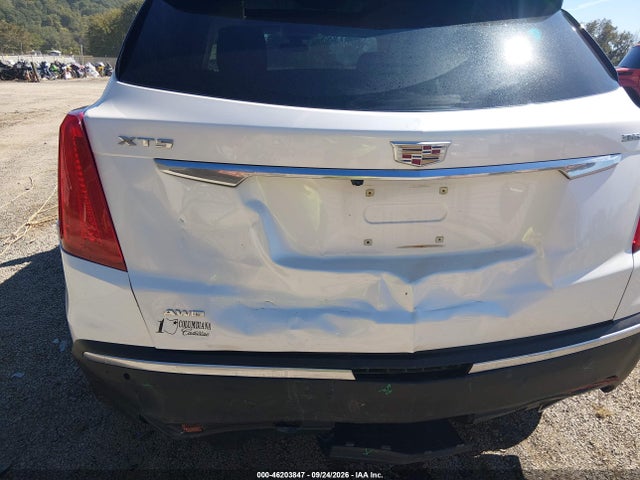 46203847 :رقم المزاد ، 1GYKNFRS4JZ181757 vin ، 2018 Cadillac Xt5 Premium Luxury مزاد بيع