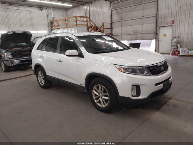 2015 Kia Sorento Lx მანქანა იყიდება აუქციონზე, vin: 5XYKTCA60FG562679, აუქციონის ნომერი: 46203852