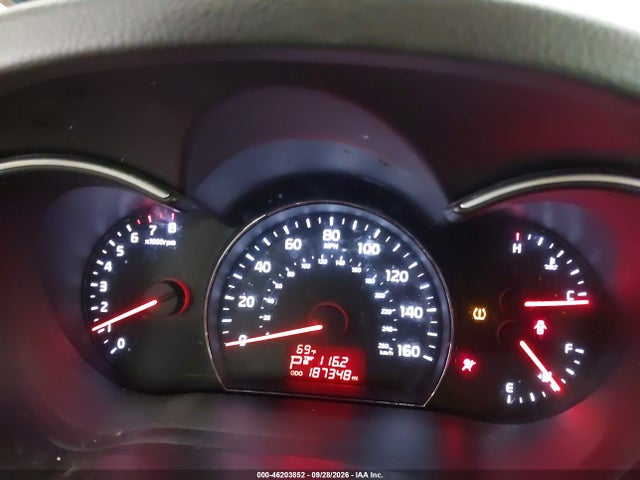 2015 Kia Sorento Lx მანქანა იყიდება აუქციონზე, vin: 5XYKTCA60FG562679, აუქციონის ნომერი: 46203852