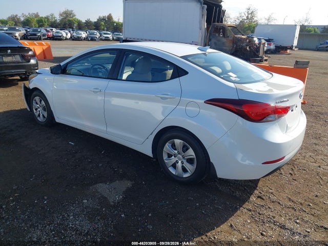 5NPDH4AE8GH729470 Hyundai ELANTRA SE