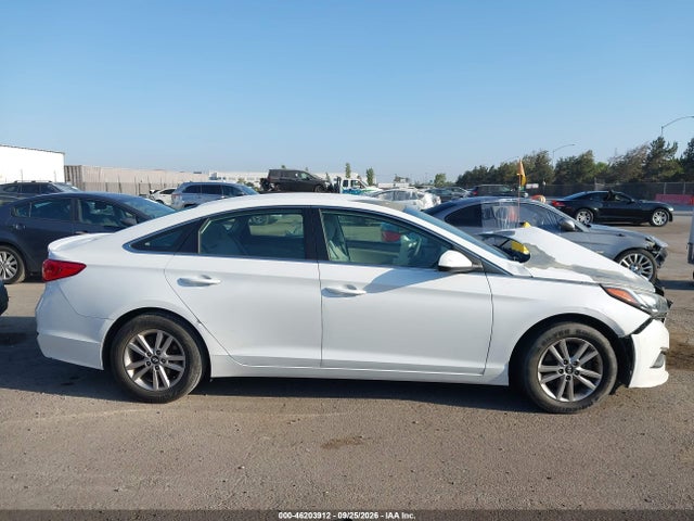Продаж на аукціоні авто 2016 Hyundai Sonata 2.4l Se, vin: 5NPE24AF8GH372161, номер лоту: 46203912