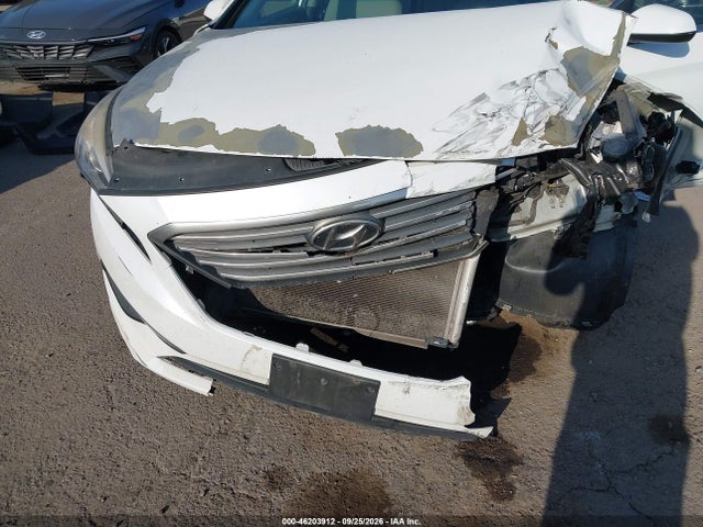 Продаж на аукціоні авто 2016 Hyundai Sonata 2.4l Se, vin: 5NPE24AF8GH372161, номер лоту: 46203912