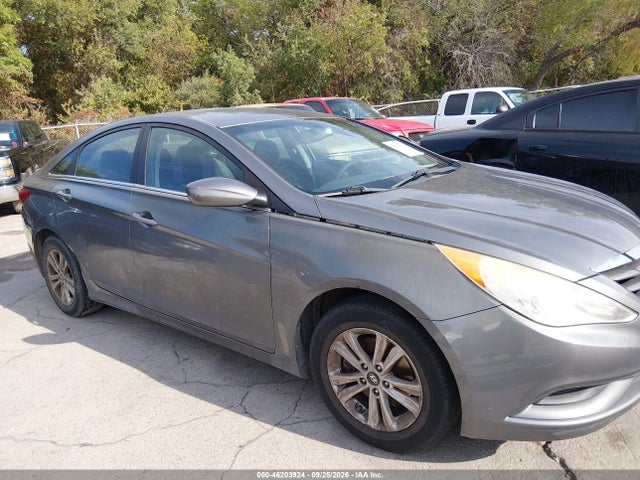 2013 Hyundai Sonata Gls მანქანა იყიდება აუქციონზე, vin: 5NPEB4AC8DH733079, აუქციონის ნომერი: 46203924