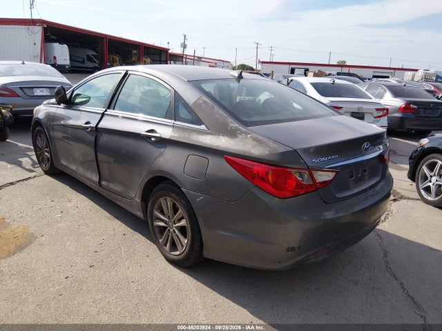 2013 Hyundai Sonata Gls მანქანა იყიდება აუქციონზე, vin: 5NPEB4AC8DH733079, აუქციონის ნომერი: 46203924