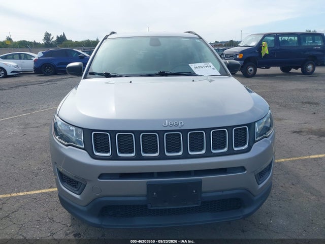 46203959 :رقم المزاد ، 3C4NJDAB7JT392294 vin ، 2018 Jeep Compass Sport 4x4 مزاد بيع