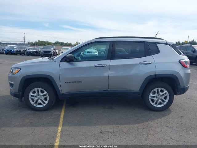 46203959 :رقم المزاد ، 3C4NJDAB7JT392294 vin ، 2018 Jeep Compass Sport 4x4 مزاد بيع