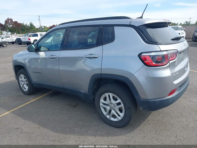 46203959 :رقم المزاد ، 3C4NJDAB7JT392294 vin ، 2018 Jeep Compass Sport 4x4 مزاد بيع