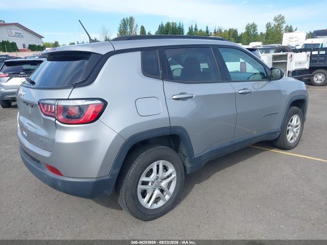 46203959 :رقم المزاد ، 3C4NJDAB7JT392294 vin ، 2018 Jeep Compass Sport 4x4 مزاد بيع