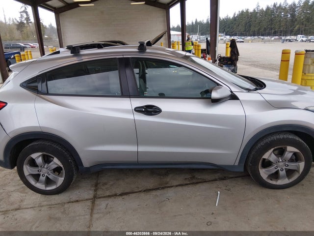 Honda HR-V LX 2016 3CZRU6H39GM758515 Image 13