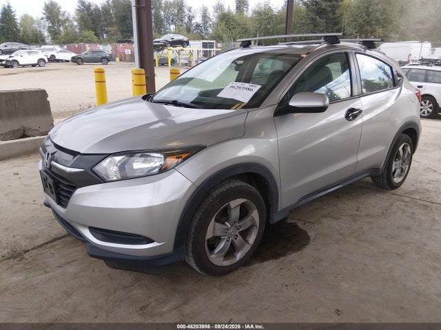 Honda HR-V LX 2016 3CZRU6H39GM758515 Image 2