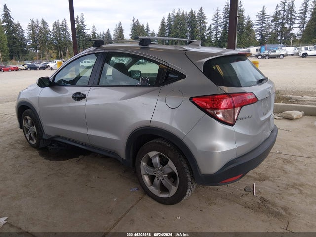 Honda HR-V LX 2016 3CZRU6H39GM758515 Image 3