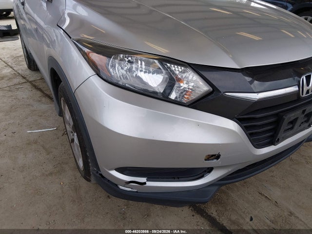 Honda HR-V LX 2016 3CZRU6H39GM758515 Image 6