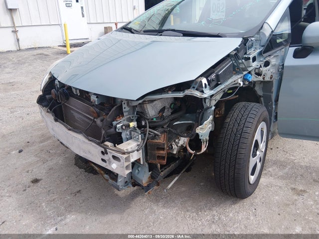 Auction sale of the 2014 Toyota Prius Two, vin: JTDKN3DU6E1785182, lot number: 46204013